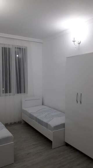 Гостевой дом Guesthouse Dago Батуми Стандартный двухместный номер с 2 отдельными кроватями-8