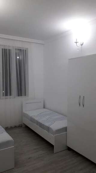Гостевой дом Guesthouse Dago Батуми Стандартный двухместный номер с 2 отдельными кроватями-17